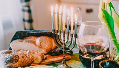 开云-年轻车坛新星：梦想之路的辛酸与坚持