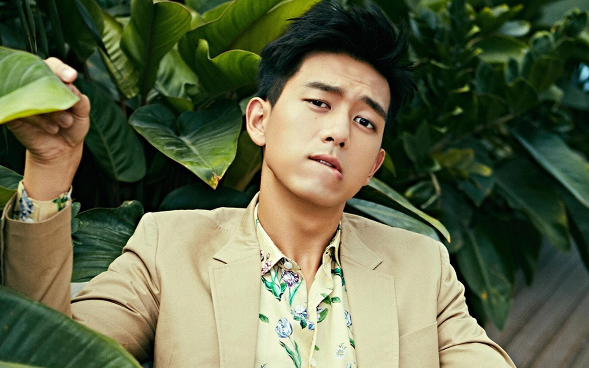 开云体育中国官网-欧洲杯英雄夜：瞬间扭转战局的精彩！，欧洲杯表演嘉宾