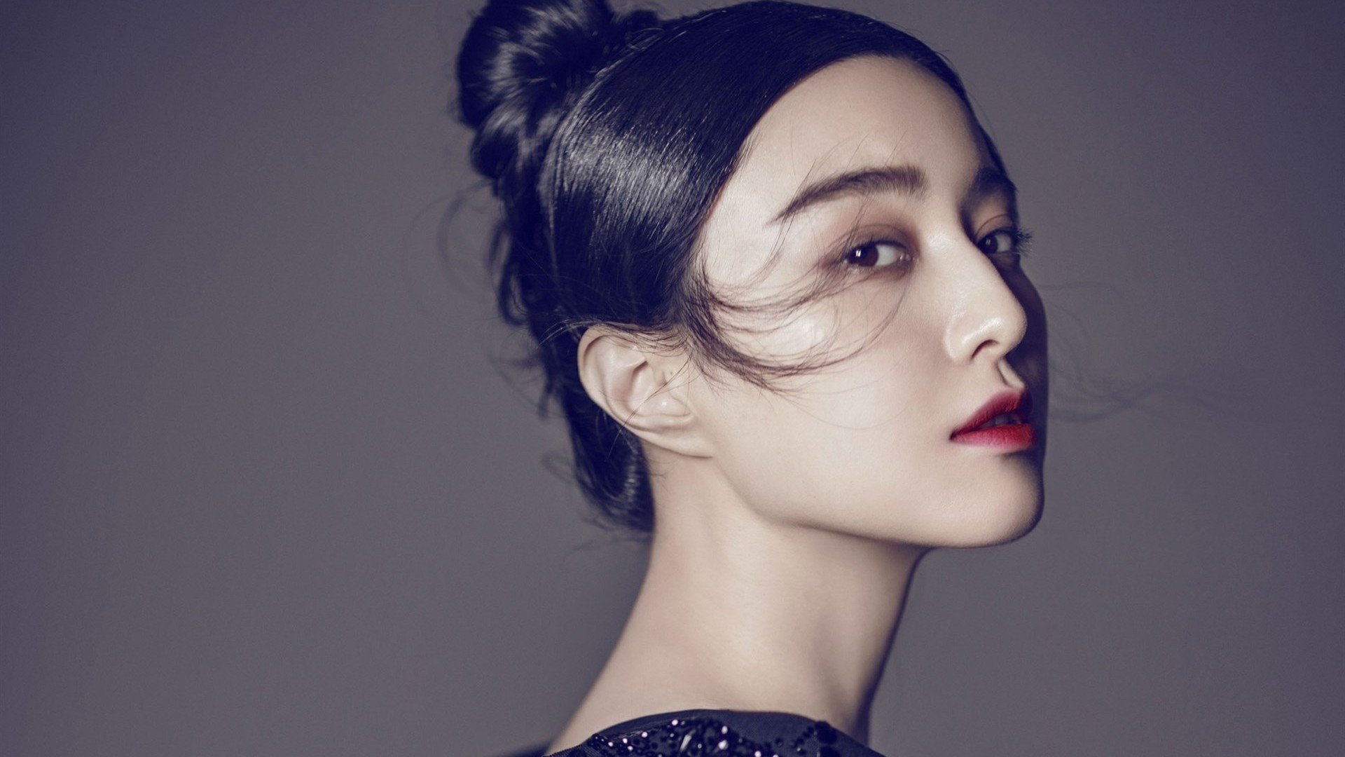 开云网页版登录入口-贝尔哈德·福特：用稳定的防守和出色的视野，改变了全黑队的打法